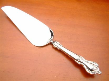 Picture of New Pie/cake Server