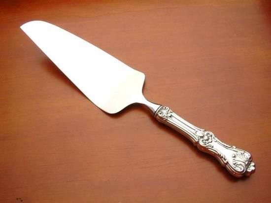 Picture of New Pie/cake Server