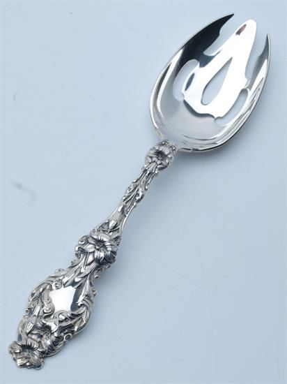 Picture of Pierced Tableserv.spn