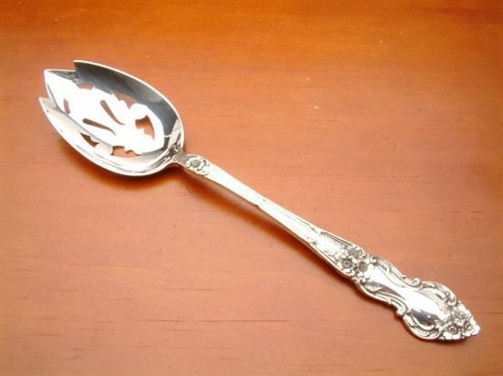 Picture of Pierced Tableserv.spn