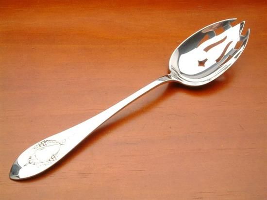 Picture of Pierced Tableserv.spn