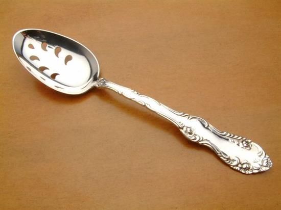 Picture of Pierced Tableserv.spn