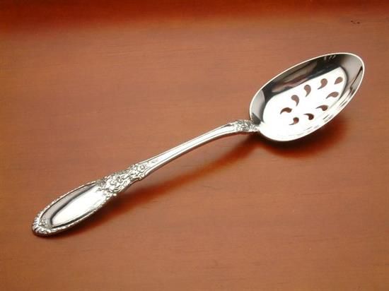 Picture of Pierced Tableserv.spn