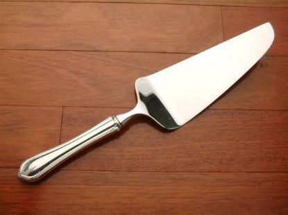 Picture of New Pie/cake Server