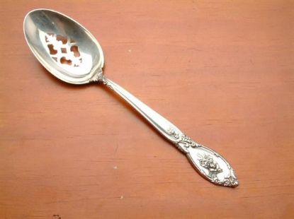 Picture of Pierced Tableserv.spn