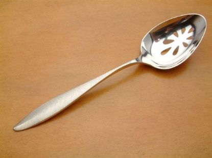 Picture of Pierced Tableserv.spn