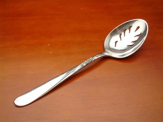 Picture of Pierced Tableserv.spn