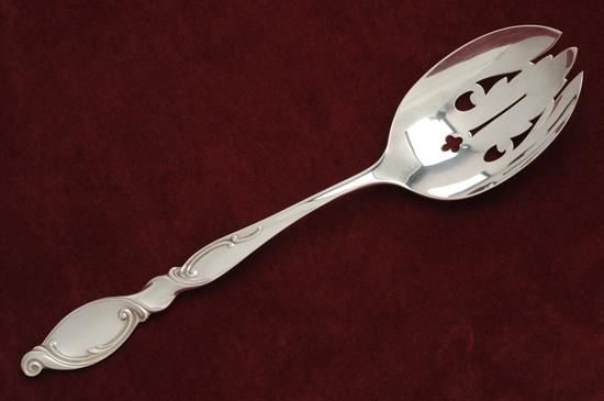 Picture of Pierced Tableserv.spn