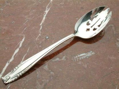 Picture of Pierced Tableserv.spn