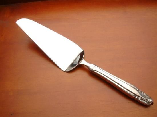 Picture of New Pie/cake Server