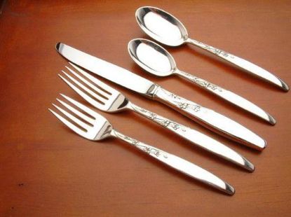 Picture of New 5pc. W/placespoon