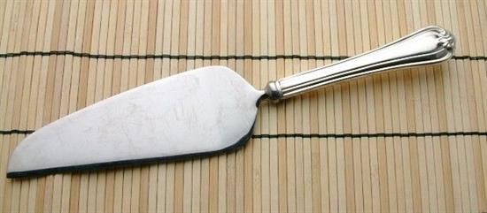 Picture of New Pie/cake Server