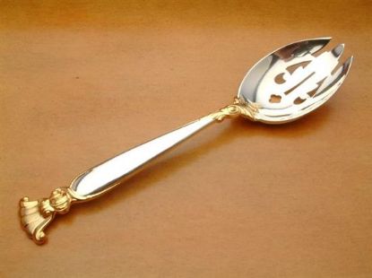 Picture of Pierced Tableserv.spn