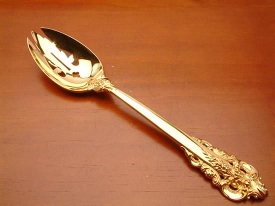 Picture of Pierced Tableserv.spn