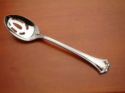 Picture of Pierced Tableserv.spn