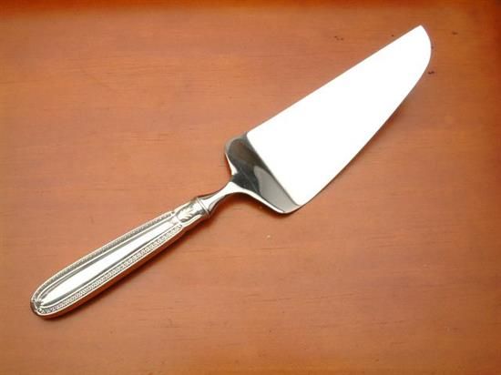 Picture of New Pie/cake Server