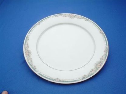 Picture of Dinner Plates