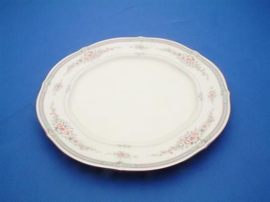 Picture of Dinner Plates