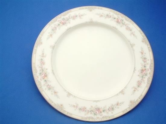 Picture of Dinner Plates