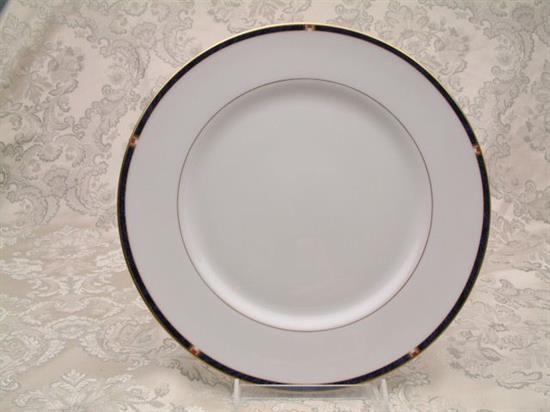 Picture of Dinner Plates