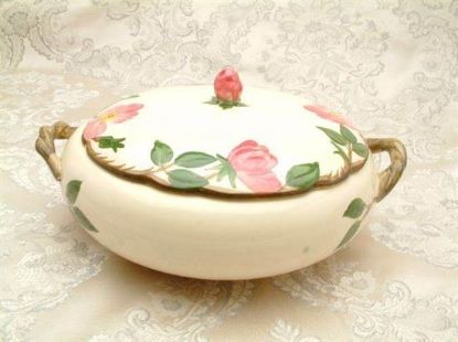 Picture of Covered Vegetable Bowl