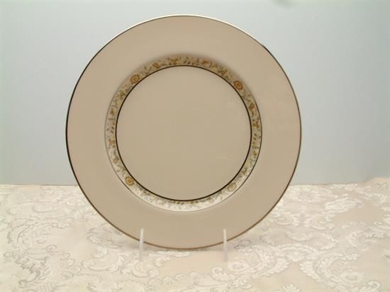 Picture of Dinner Plates