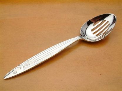 Picture of Pierced Tableserv.spn