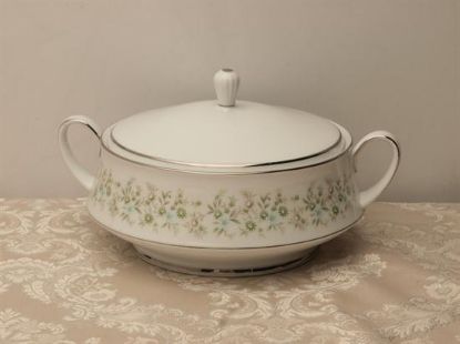 Picture of Covered Vegetable Bowl