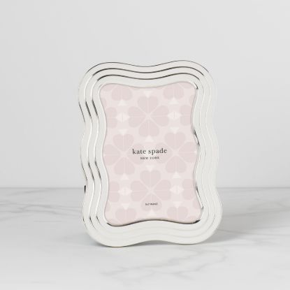 Picture of New 5x7" Silver Wavy Frame