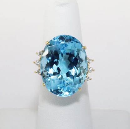 Picture of 18k Yellow Gold Blue Topaz & Diamond Ring 