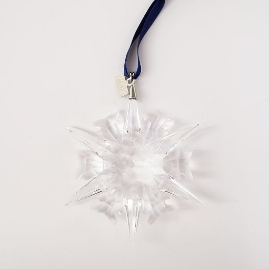 Picture of Swarovski Annual Edition Snowflake Ornament 2002 with Original Box, No COA