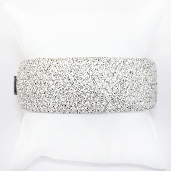 Picture of 18k White Gold & Diamond Bangle Bracelet