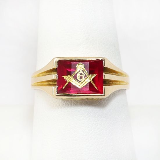 Picture of Antique 1920's Men's 10k Yellow Gold & Synthetic Ruby Freemason's Ring