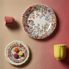 Show products in the Poesie pattern