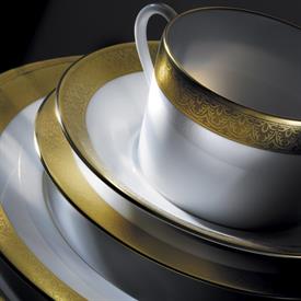 Show products in the Valencay pattern