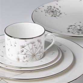 Show products in category Dandy Lane