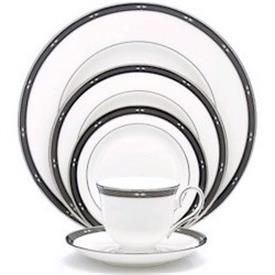 Show products in the Diamond Solitaire pattern