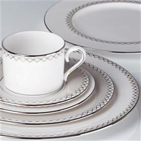 Show products in the Quatrefoil pattern