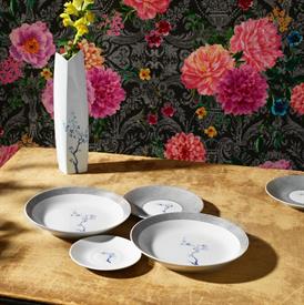 Show products in the Blue Orchid, Platinum pattern