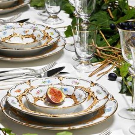 Picture for pattern Gold Bronze, Strewn Flowers