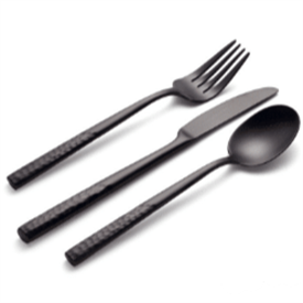 Show products in the Mezze Black pattern