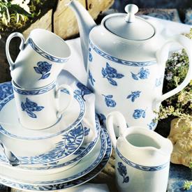 Show products in the Blue Elegance pattern