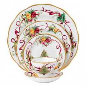 Show products in the Old Country Roses, Christmas Tree pattern