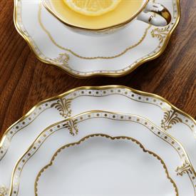 Show products in the Elizabeth Gold pattern