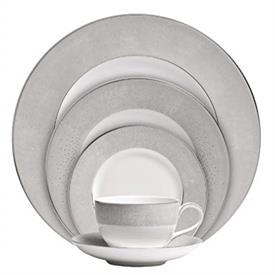 Show products in category Stardust by Monique Lhuillier