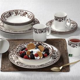 Show products in the Delamere pattern