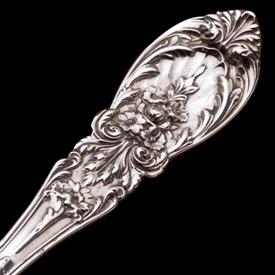 Show products in the Richelieu pattern