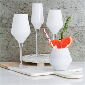 Show products in category Contessa, White