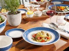 Show products in the Casale Blu pattern