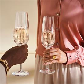 Show products in category Lismore Diamond Essence